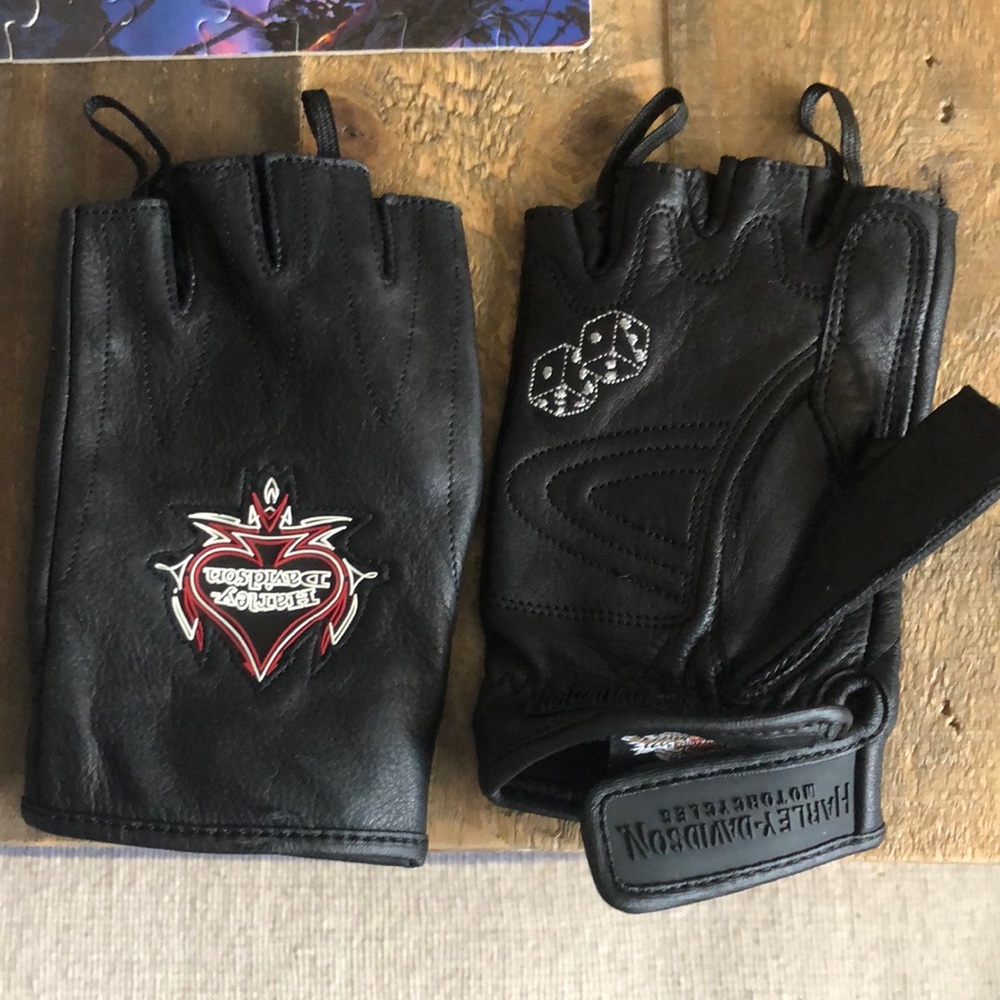 Harley Davidson gloves. Fingerless. SZ Small